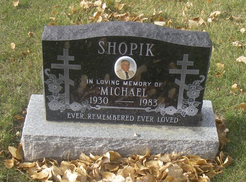 SHOPIK, Michael