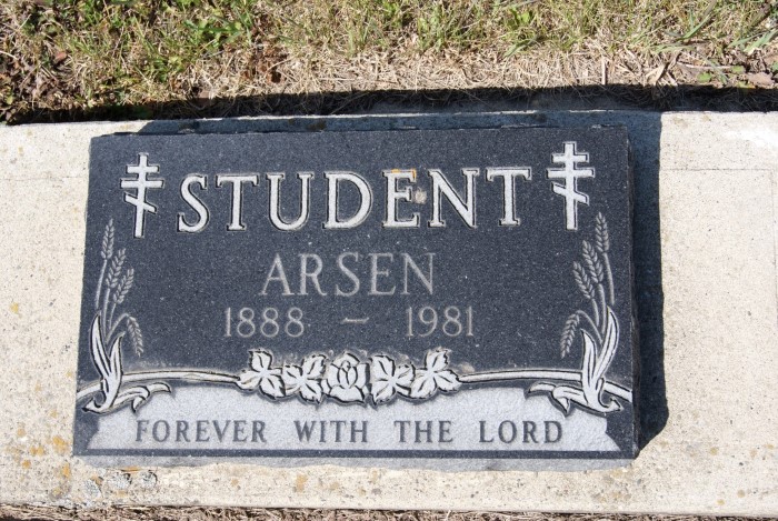 STUDENT, Arsen